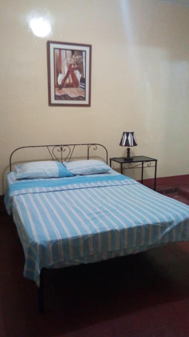 Hostal Virrey & Tours Trujillo Luaran gambar